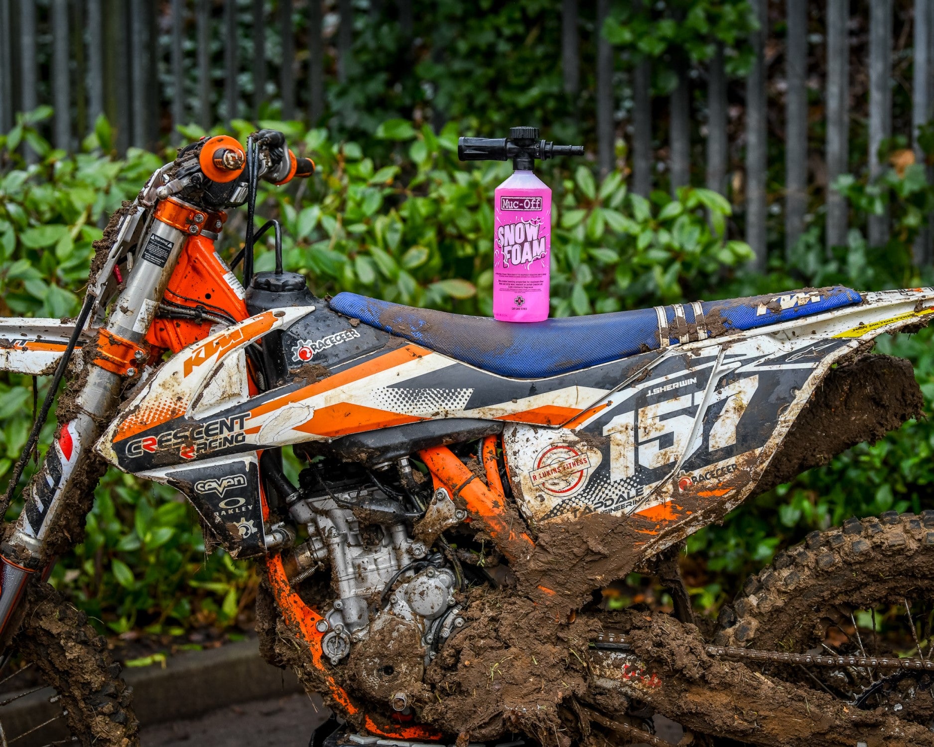 MUC-OFF – Crescent Moto